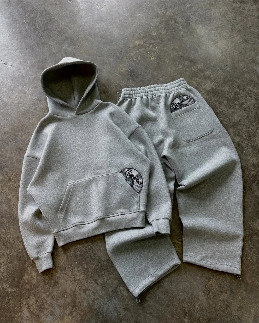 Episodes Disc Hoodie Grey [630GSM]